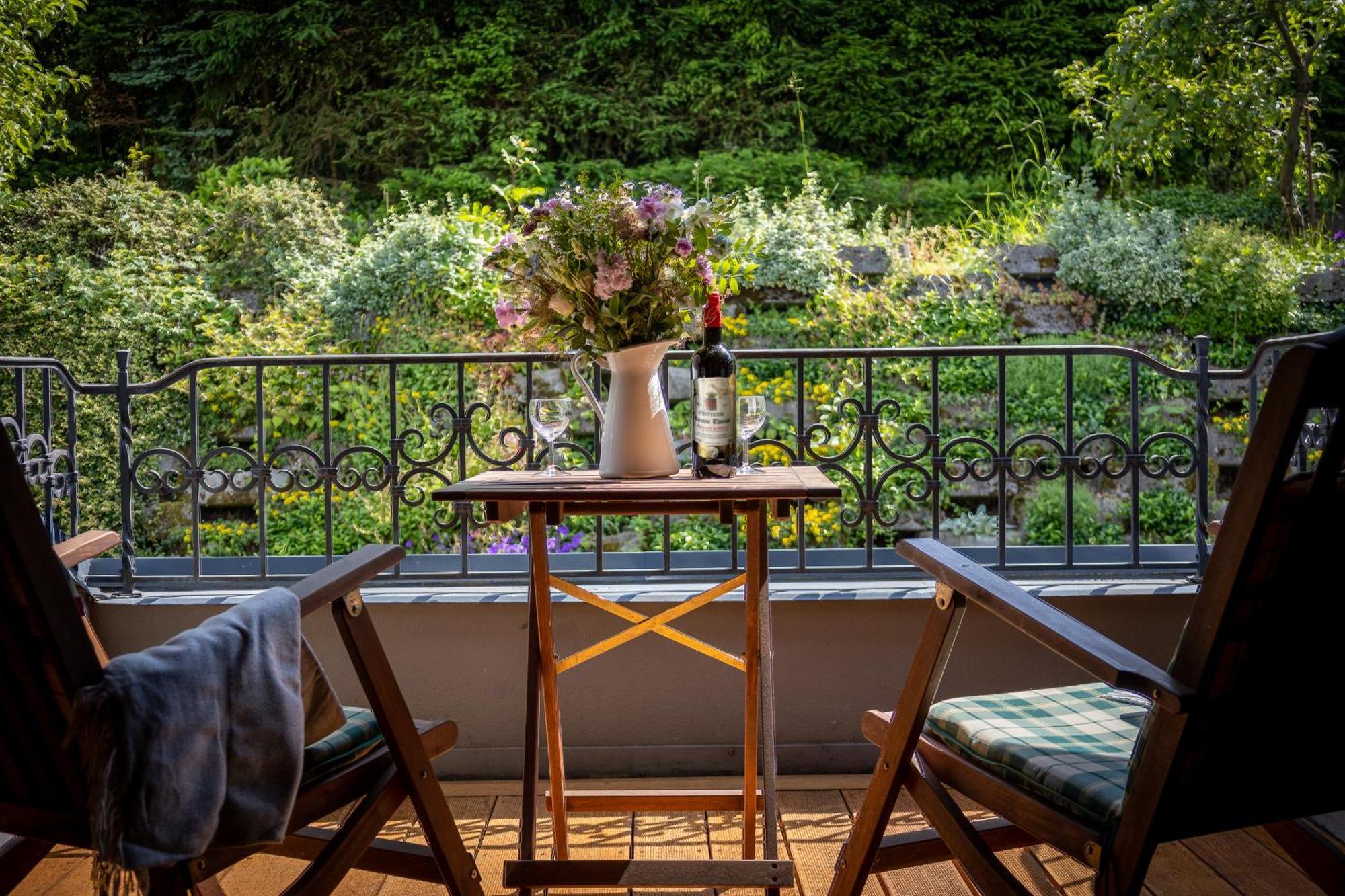 Villa Amalia: Spacious Garden Retreat with Fireplace in Banska Stiavnica Exterior photo